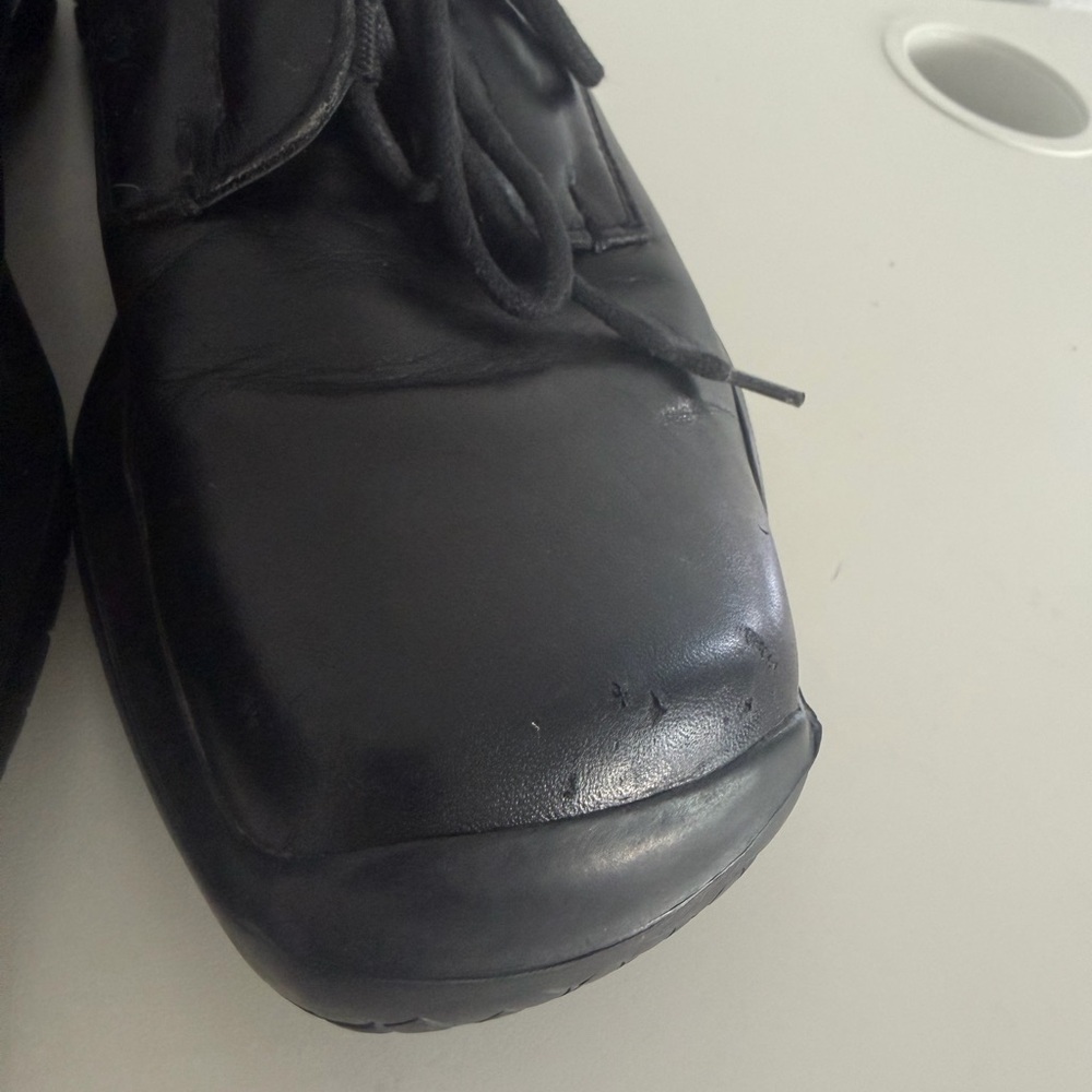Prada Black Leather Lace-Up chunky shoes - Picture 2 of 6
